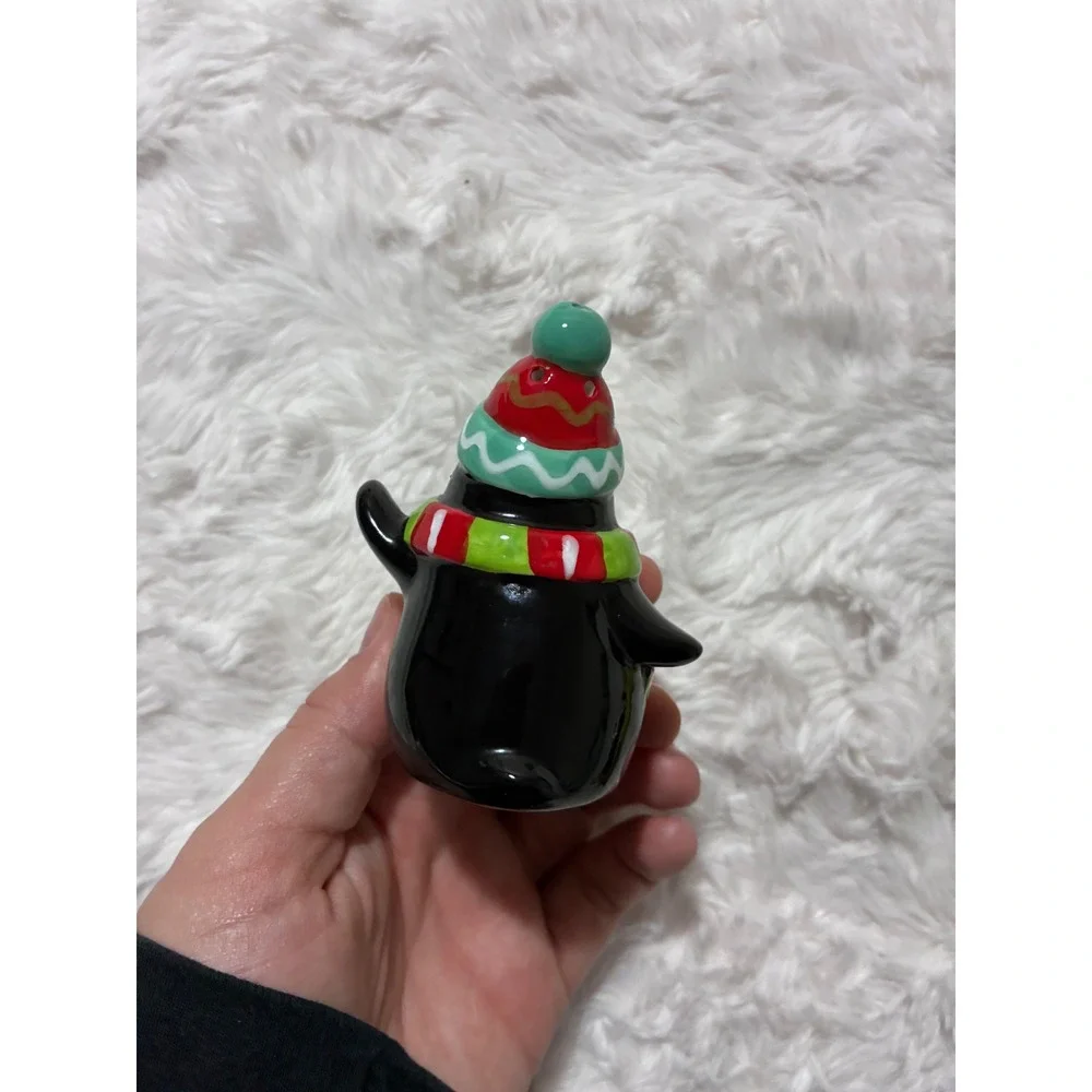 Vintage Pier One Penguin Salt and Pepper Shakers Christmas Holiday Ceramic Set